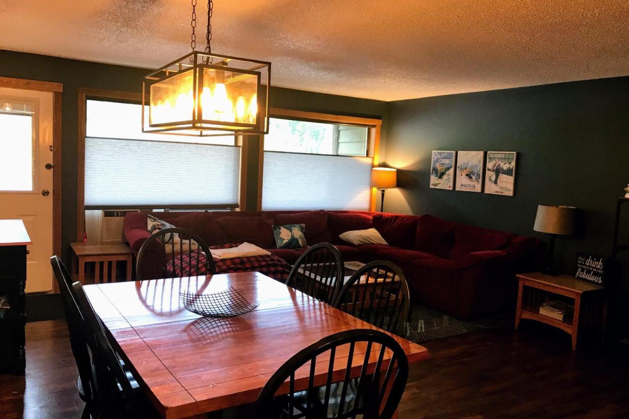 The Griz Inn By Park Vacation Management Fernie Bagian luar foto